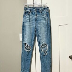 American Eagle Outfitters Light Blue Boyfriend Jeans